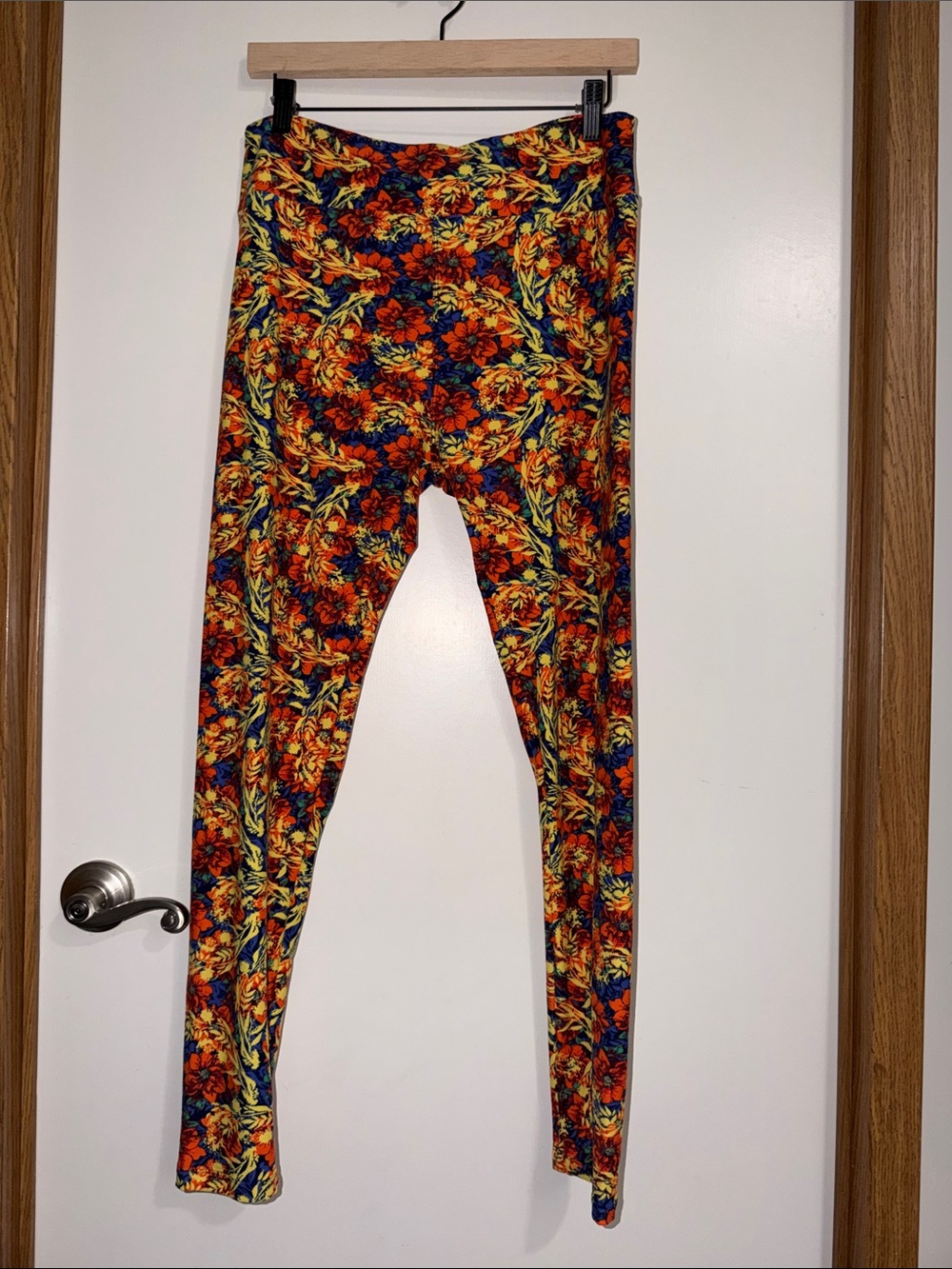 LuLaRoe Floral Leggings in Orange, Yellow & Navy